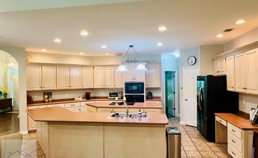 750 littlefield, United States 31546, 4 Bedrooms Bedrooms, 10 Rooms Rooms,3 BathroomsBathrooms,For Sale,littlefield,158694