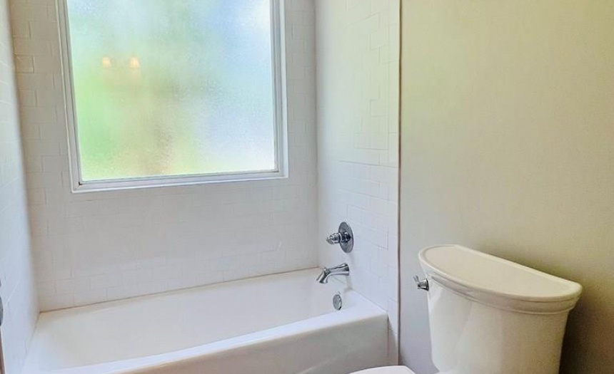 750 littlefield, United States 31546, 4 Bedrooms Bedrooms, 10 Rooms Rooms,3 BathroomsBathrooms,For Sale,littlefield,158694